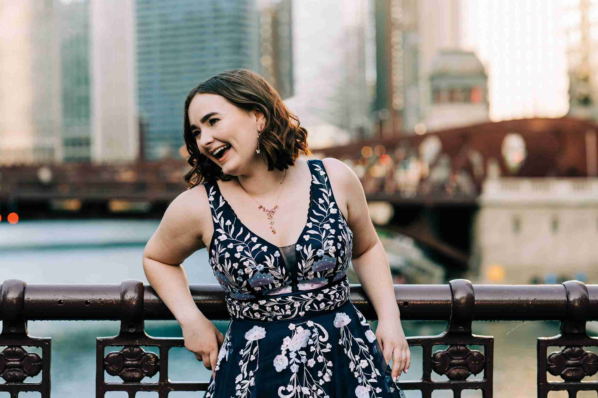 girl blue dress at chicago river