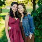 What to Ask Your Senior Photographer Before Booking – Chicago senior girl photos with mom – award-winning Chicago senior photographer Shalimar B. Photography.