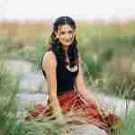 What to Ask Your Senior Photographer Before Booking – Chicago senior girl photos Lincoln Park – award-winning Chicago senior photographer Shalimar B. Photography.