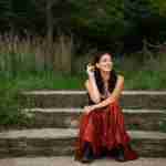 What to Ask Your Senior Photographer Before Booking – Chicago senior girl photos Lincoln Park – award-winning Chicago senior photographer Shalimar B. Photography.