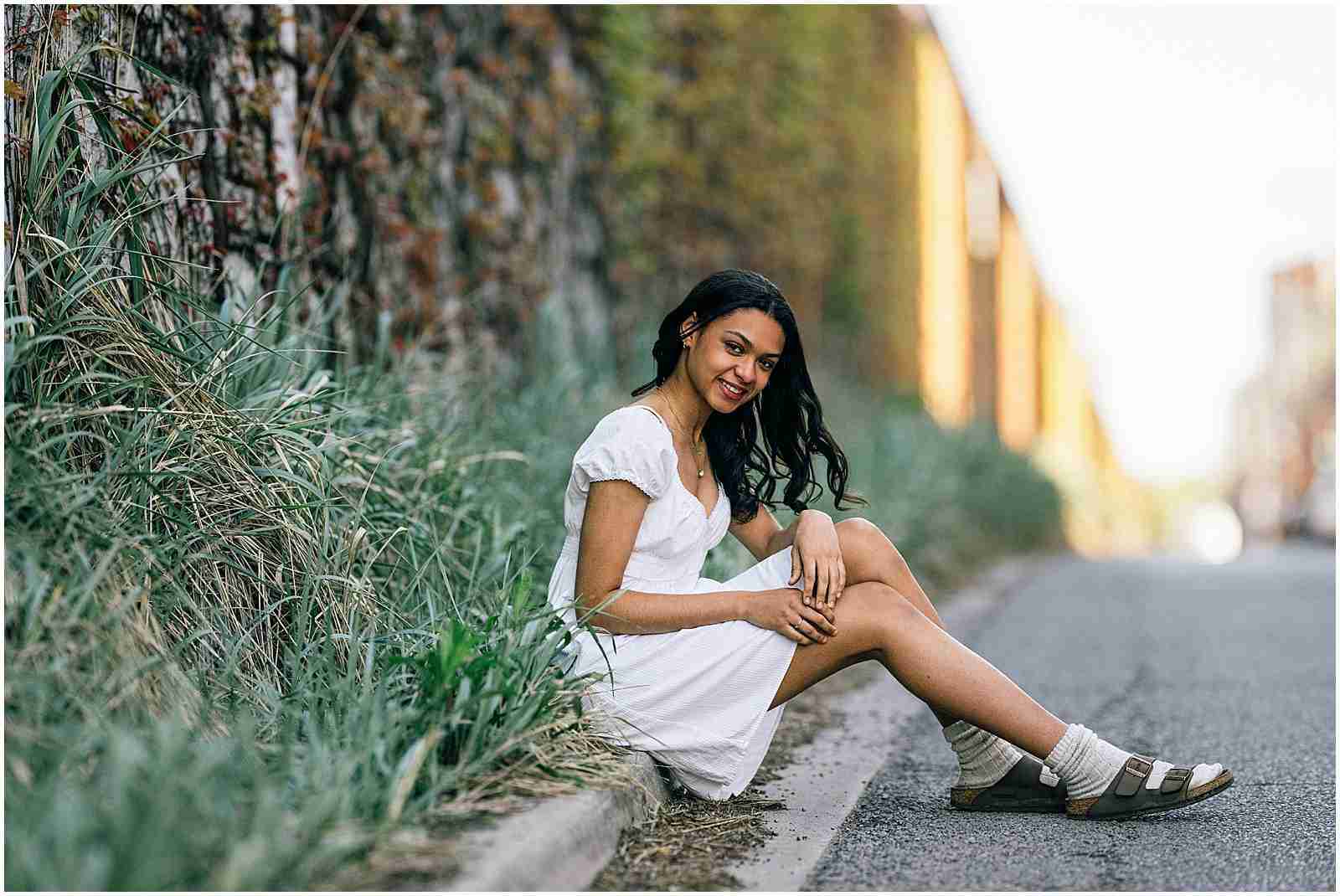 The Do's and Don'ts of Senior Photos with Shalimar B. Photography with award-winning Chicago senior photographer Shalimar B. Photography.