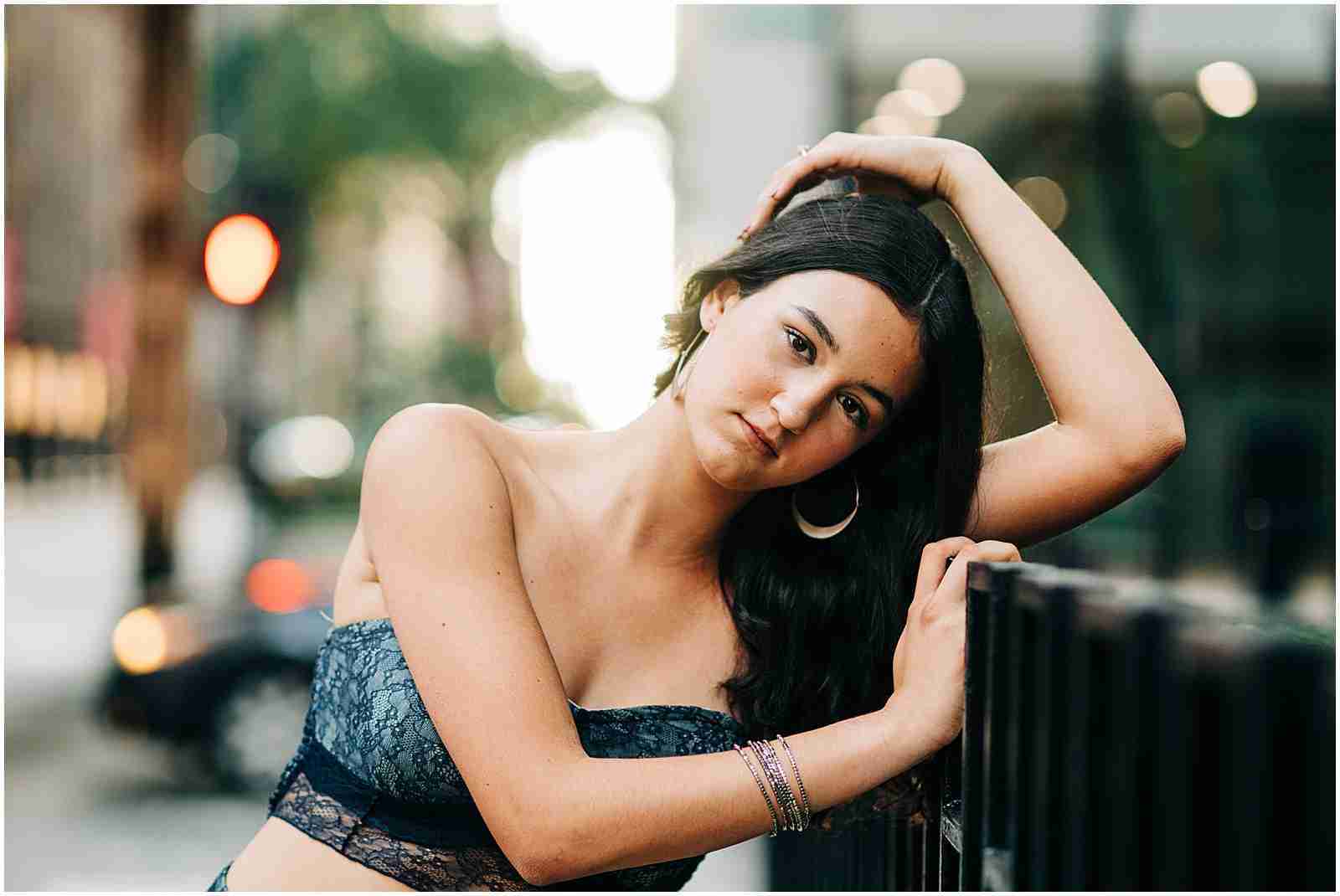 Four things to bring to your senior portrait session in Chicago with Shalimar B. Photography with award-winning Chicago senior photographer Shalimar B. Photography.