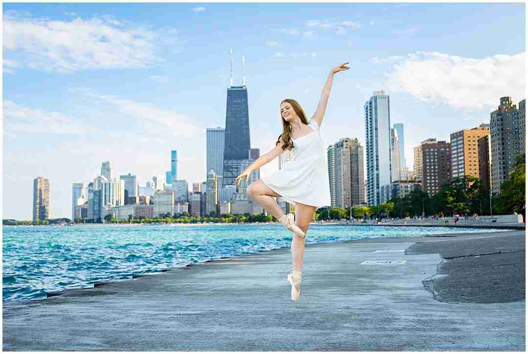 How props can elevate your senior photos with Shalimar B. Photography with award-winning Chicago senior photographer Shalimar B. Photography.