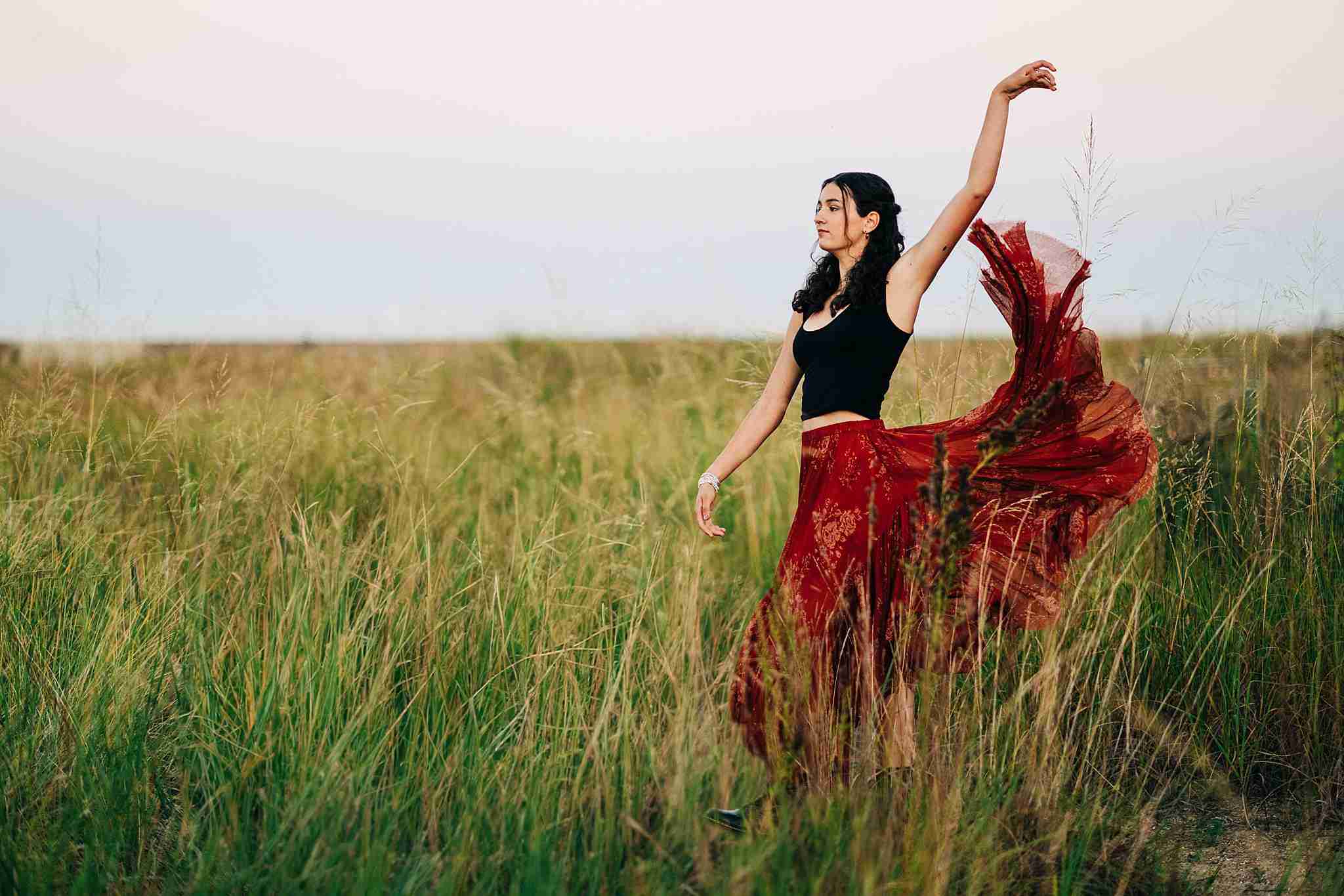 How to make your senior photos feel like you with award-winning Chicago senior photographer Shalimar B. Photography.