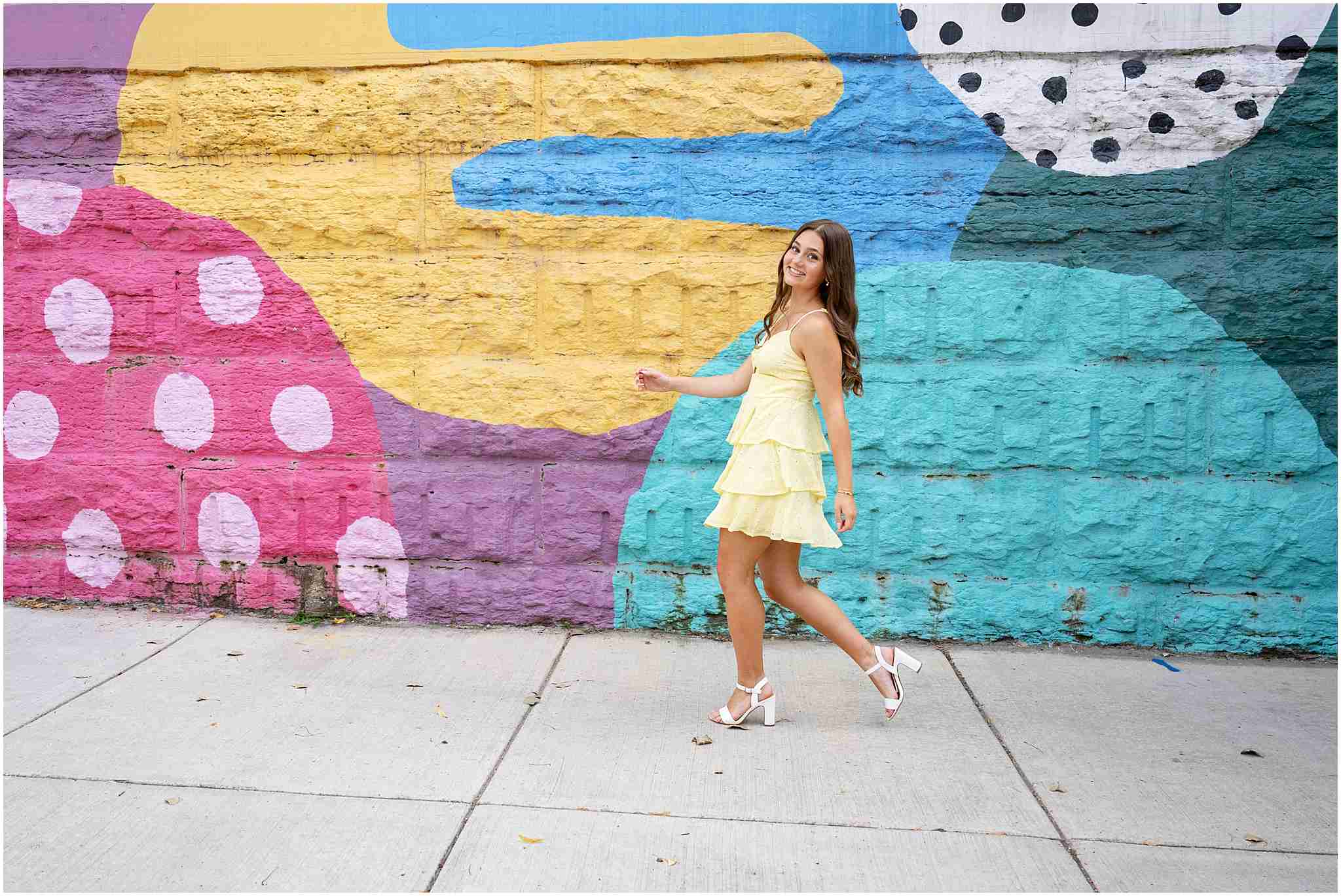 5 epic ways to make your senior photos totally unique with award-winning Chicago senior photographer Shalimar B. Photography.