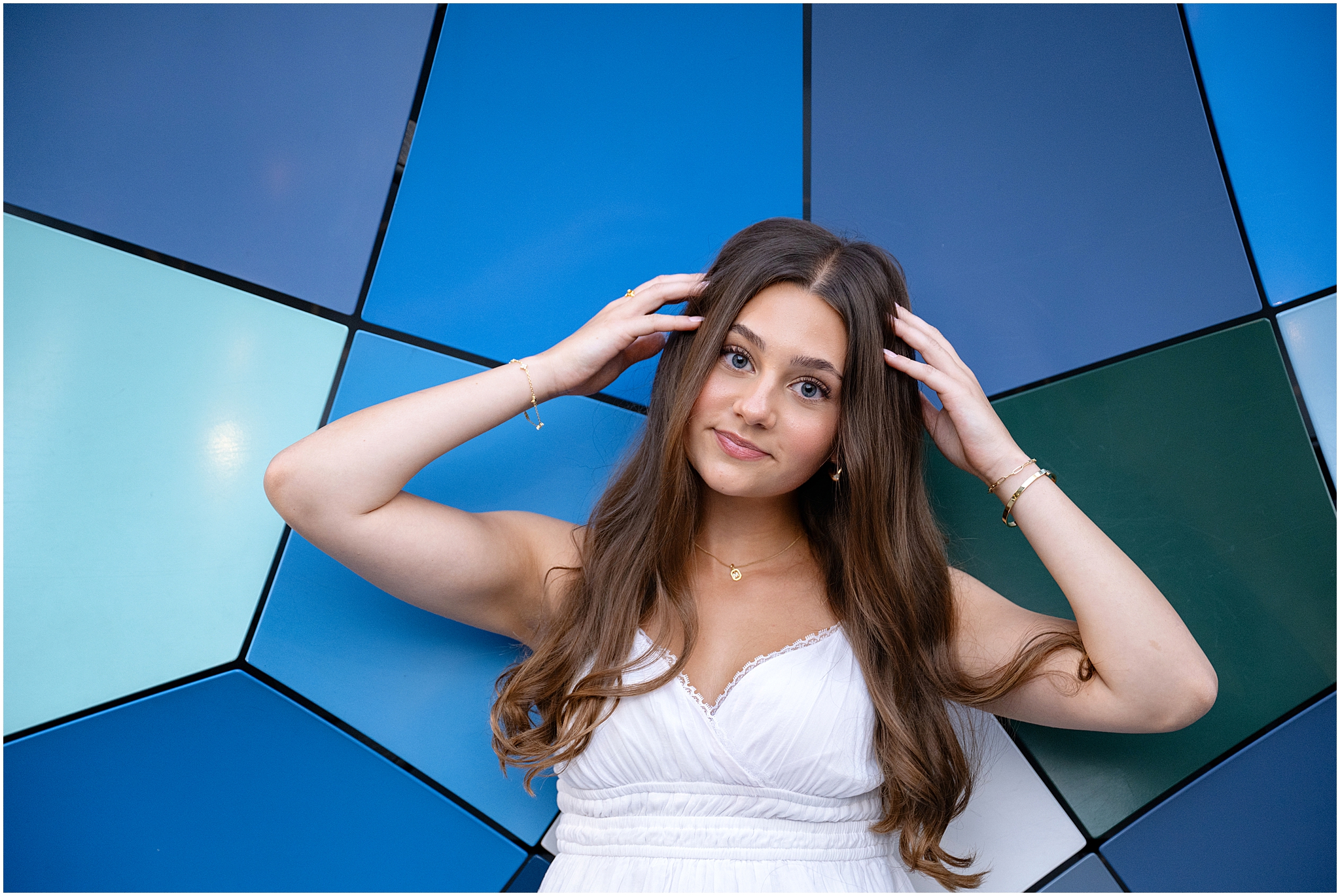 Advice about things to avoid that could ruin your senior photos by award-winning Chicago senior photographer Shalimar B. Photography.