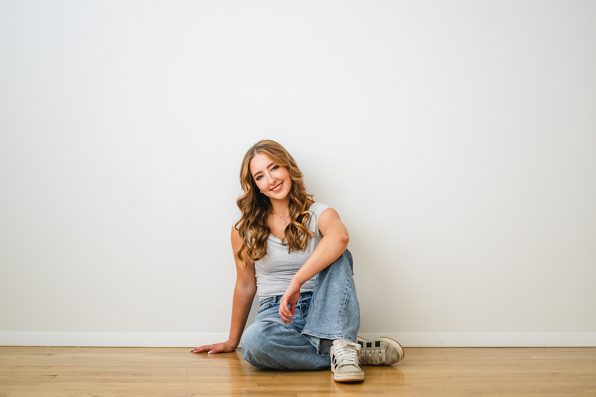 The best Chicago locations for senior photos in every season with award-winning Chicago senior photographer Shalimar B. Photography.