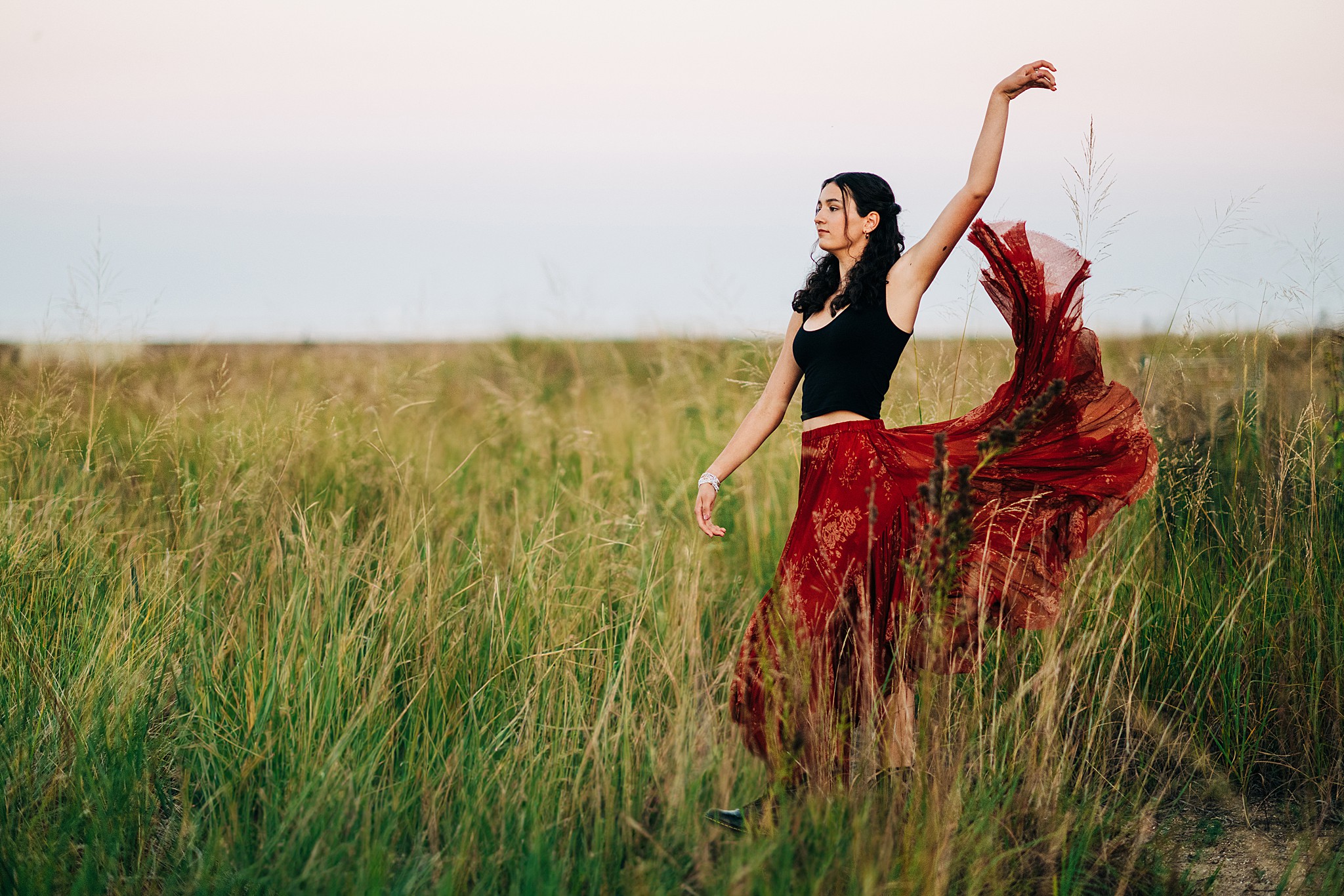 Why high school seniors love fall photos in Chicago with award-winning Chicago senior photographer Shalimar B. Photography.