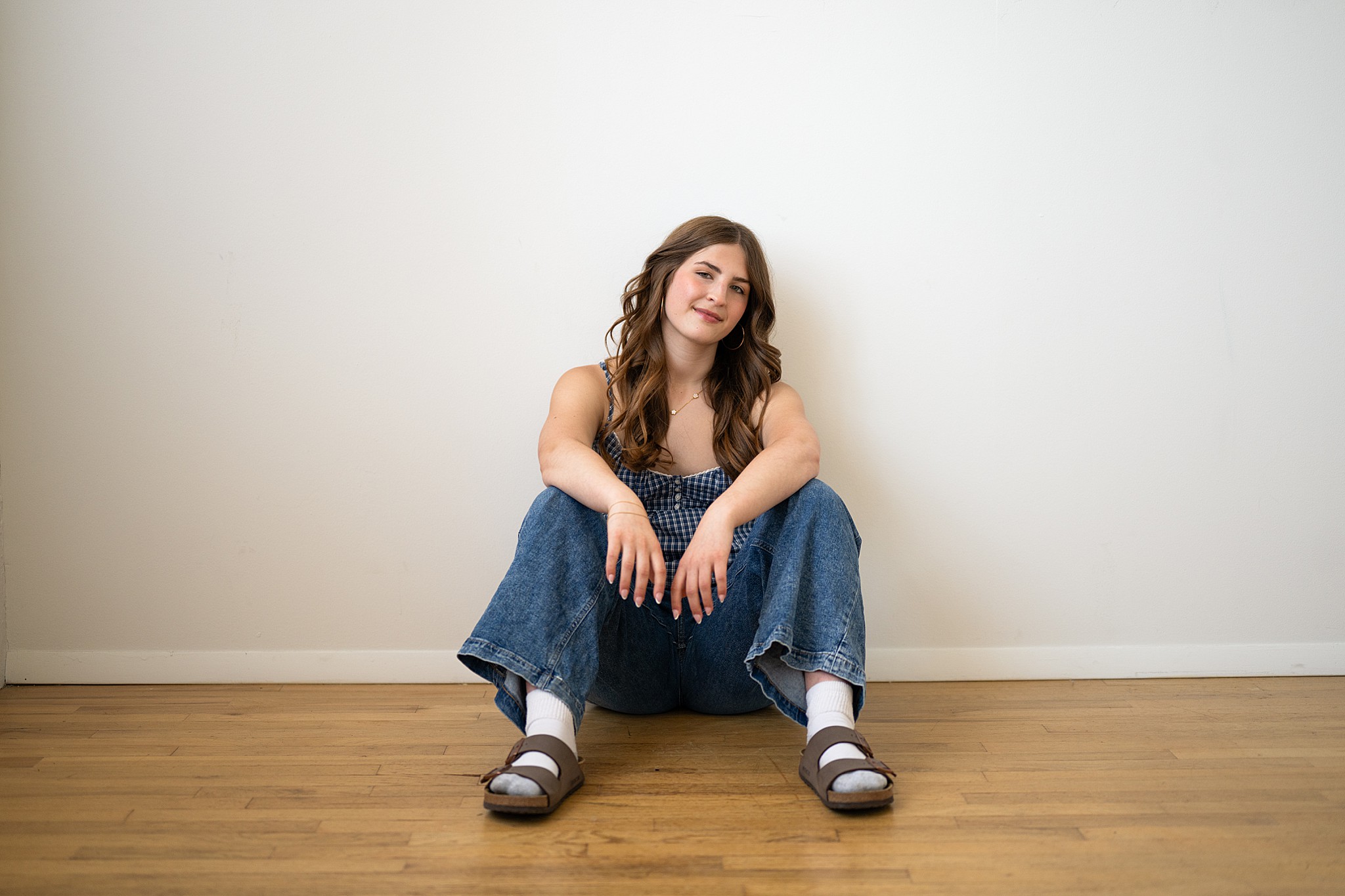 How to make your Chicago senior photos feel unique to you with award-winning senior photographer Shalimar B. Photography.